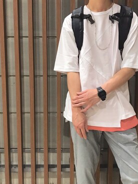 adonis green　ピオレ姫路店｜Matsuoka使用「VOGUISH（ビッグシルエット切り替えクルーネックTシャツ）」的時尚穿搭