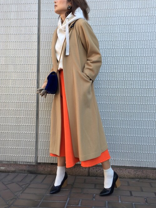 上品さ確定のロングアウターと合わせて