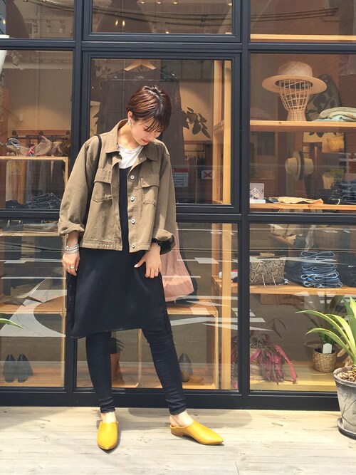 MIZUKI TANAKA使用「TODAYFUL（ワイドスリーブジャケット）」的時尚穿搭