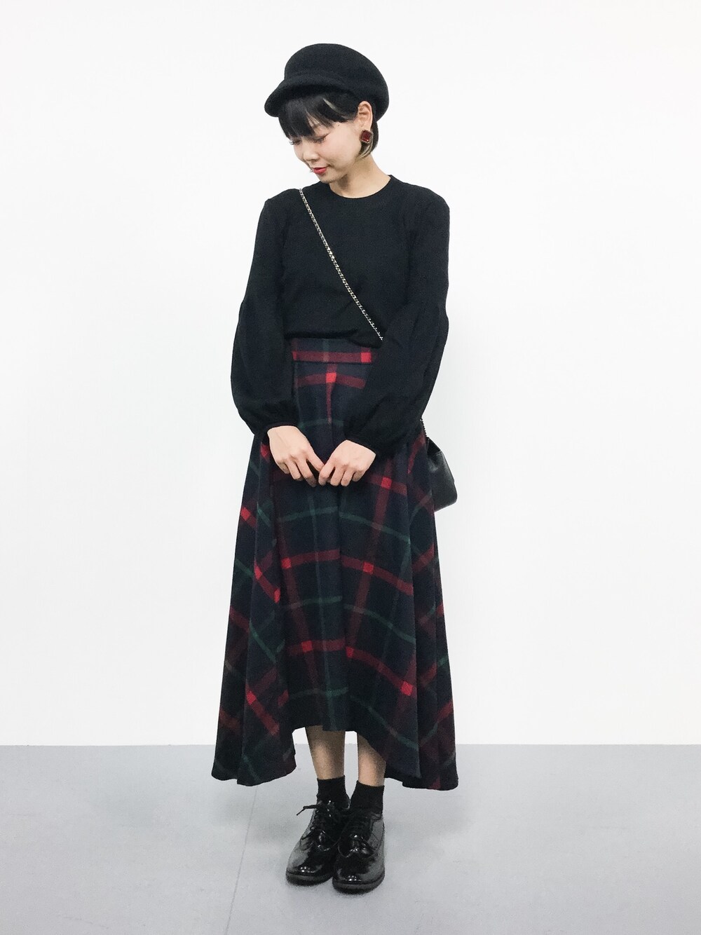 トラッドなチェック柄スカートと相性抜群♡