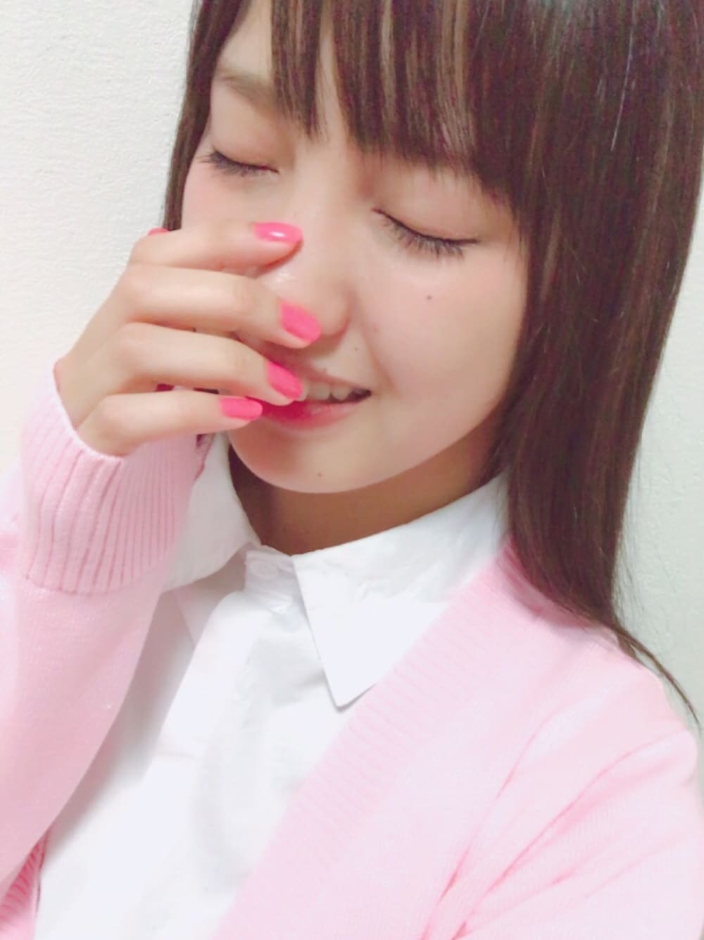 シンプルなシンクロオールピンクコーデ