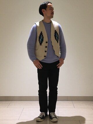 Keisuke Osuka使用「BEAUTY&YOUTH UNITED ARROWS（BY ヘアリー フォルム セーター）」的時尚穿搭