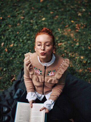 Maddie Greer is wearing Wildfox Couture "Wildfox Bed of Roses Elliot Jacket Cardigan"