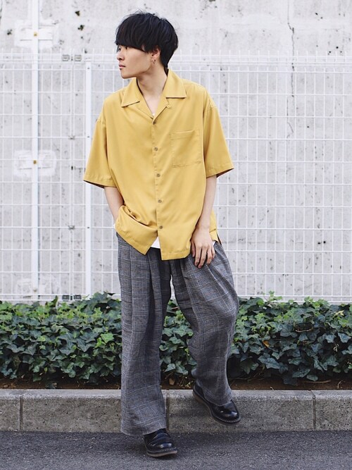 Ryo使用「LIDnM（マイクロスパンオープンカラーシャツ）」的時尚穿搭