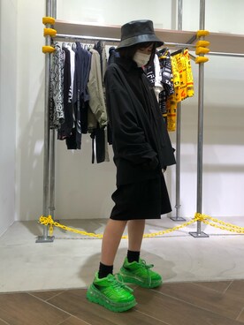 LHP 名古屋店｜IZUHARA MAYU使用「DANKE SCHON（DankeSchon/ダンケシェーン/DS MACHINE SHIRTS(シャツ)）」的時尚穿搭