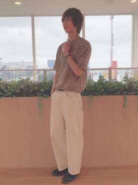 nobu is wearing SENSE OF PLACE by URBAN RESEARCH "ペイズリーレギュラーシャツ(5分袖)"