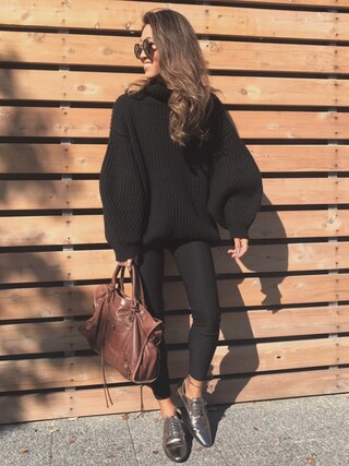 12anna23 is wearing MOUSSY "ROLL NECK VOLUME SLEEVE KNIT"