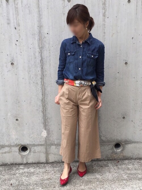 kumahi使用「ユニクロ（WOMEN コットンワイドパンツ（ハイライズ））」的時尚穿搭