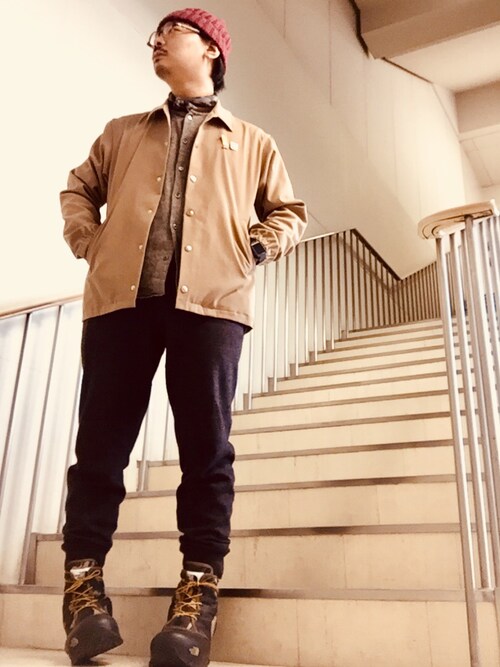 Ayato Kamina使用「TAKEO KIKUCHI（ポリエステルツイルストレッチコーチジャケット）」的時尚穿搭
