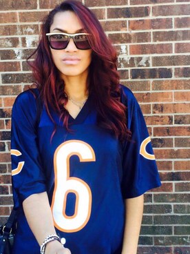 Chelby is wearing Chicago bears