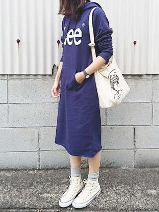 meiko is wearing Lee "【店舗限定】Leeロゴ　ロングパーカー　ドレス"