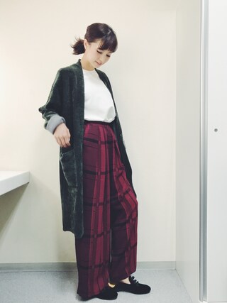 安田美沙子 is wearing FLORENT