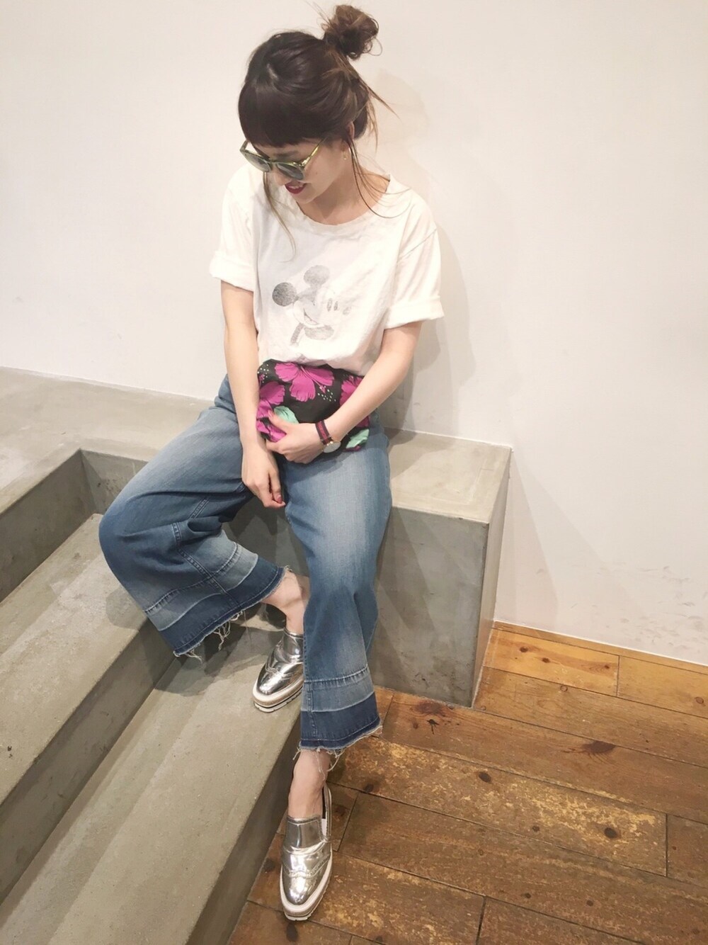 サングラス×カジュアル