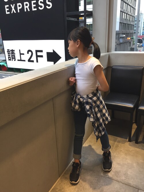 Teresa Tsai使用（ZARA KIDS）的時尚穿搭