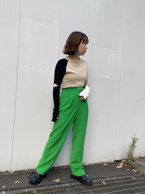Haruka Kimura 🕊使用「UNITED TOKYO（スラントバイカラーニット）」的時尚穿搭