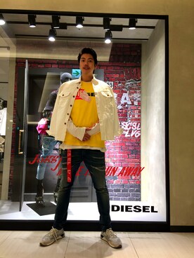 DIESEL GINZA SIX｜TOYO使用「DIESEL（00S02X0091B）」的時尚穿搭