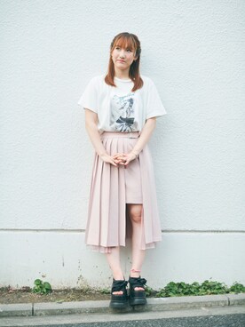 加藤美優使用「EATME（プリーツラップスカート）」的時尚穿搭