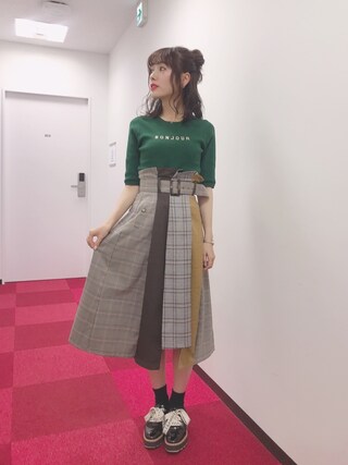 前田希美使用「REDYAZEL（【雑誌掲載商品】ボンジュールニット）」的時尚穿搭