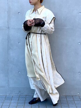 UNITED TOKYO 神宮前｜Yukiko Fukuda使用「UNITED TOKYO（RYUKAジャガードガウンワンピース）」的時尚穿搭