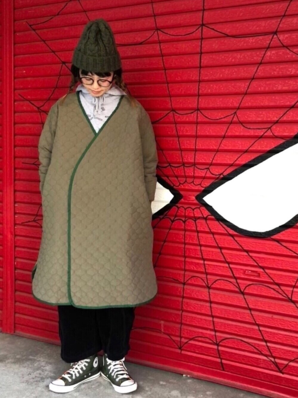 グレーニット帽×コンバース