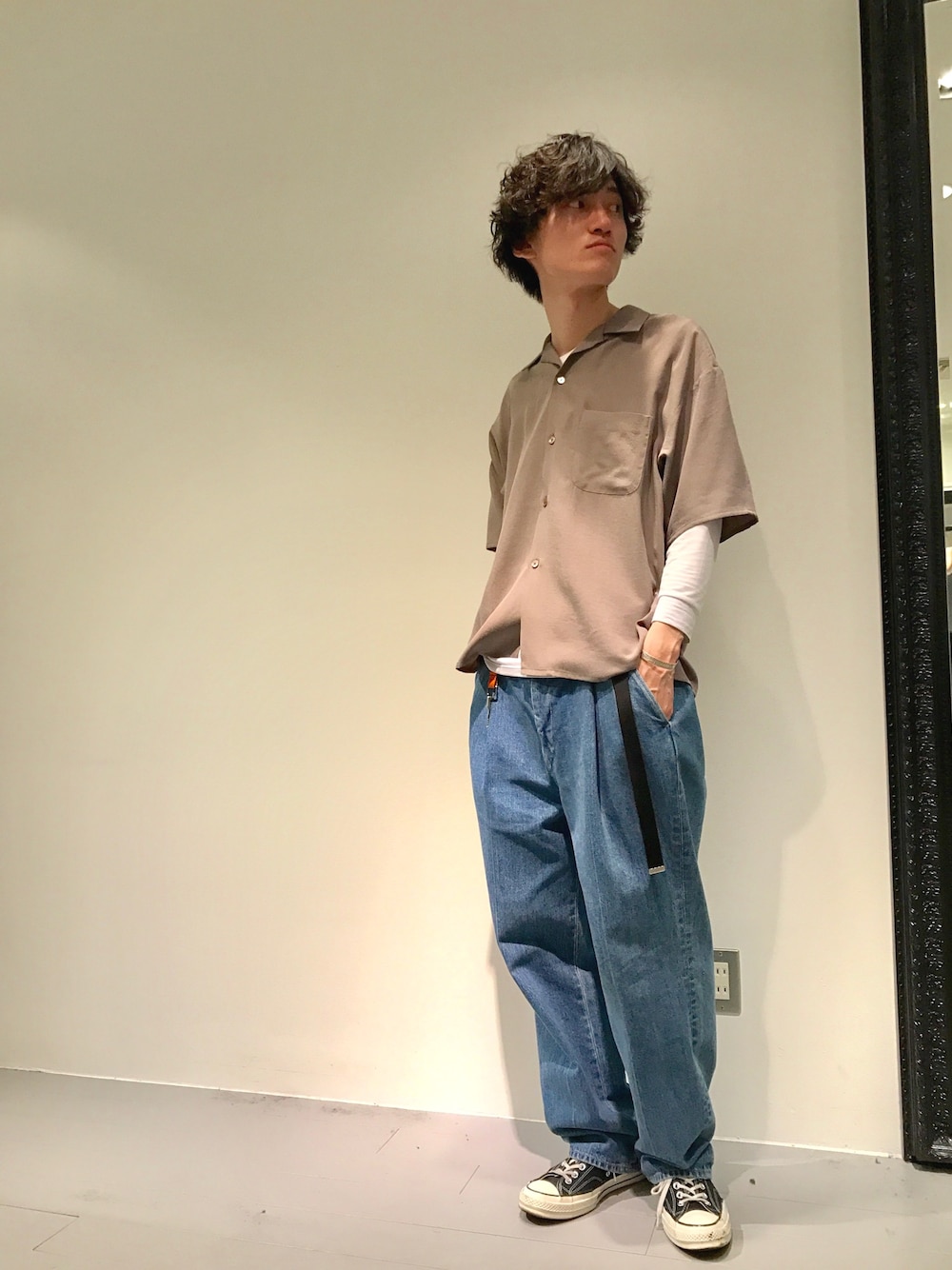 開襟コーデ