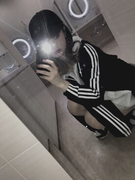 hiraishimisaki is wearing adidas