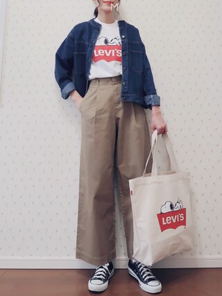 MAYUKO使用「Levi's（【LEVI'S(R)ｘPEANUTS(R)】SNOOPY TOTE）」的時尚穿搭