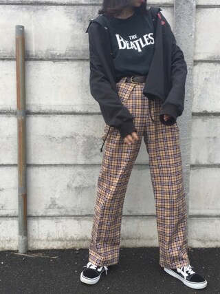 kana is wearing Aymmy in the batty girls "AYMMY AIRLINES コーチジャケット"
