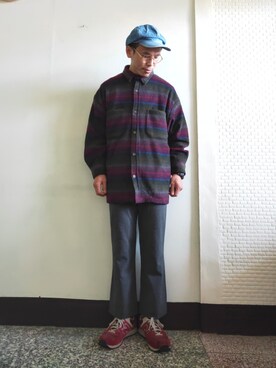 TWO PIECE 丫撇 is wearing TWO PIECE 二手屋