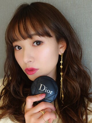 西川 瑞希 is wearing Dior