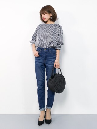eriko is wearing SENSE OF PLACE by URBAN RESEARCH "ギンガムチェックブラウス"