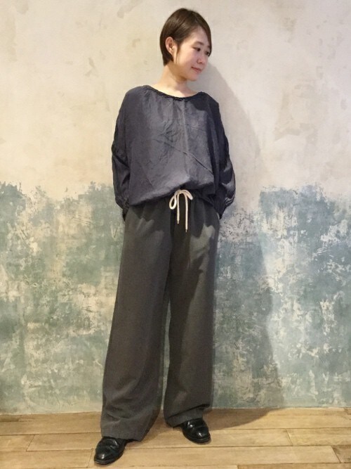 A.Y is wearing JOURNAL STANDARD LUXE "【Cellar Door/セラドール】 Ladys イージー ヒモパンツ#"