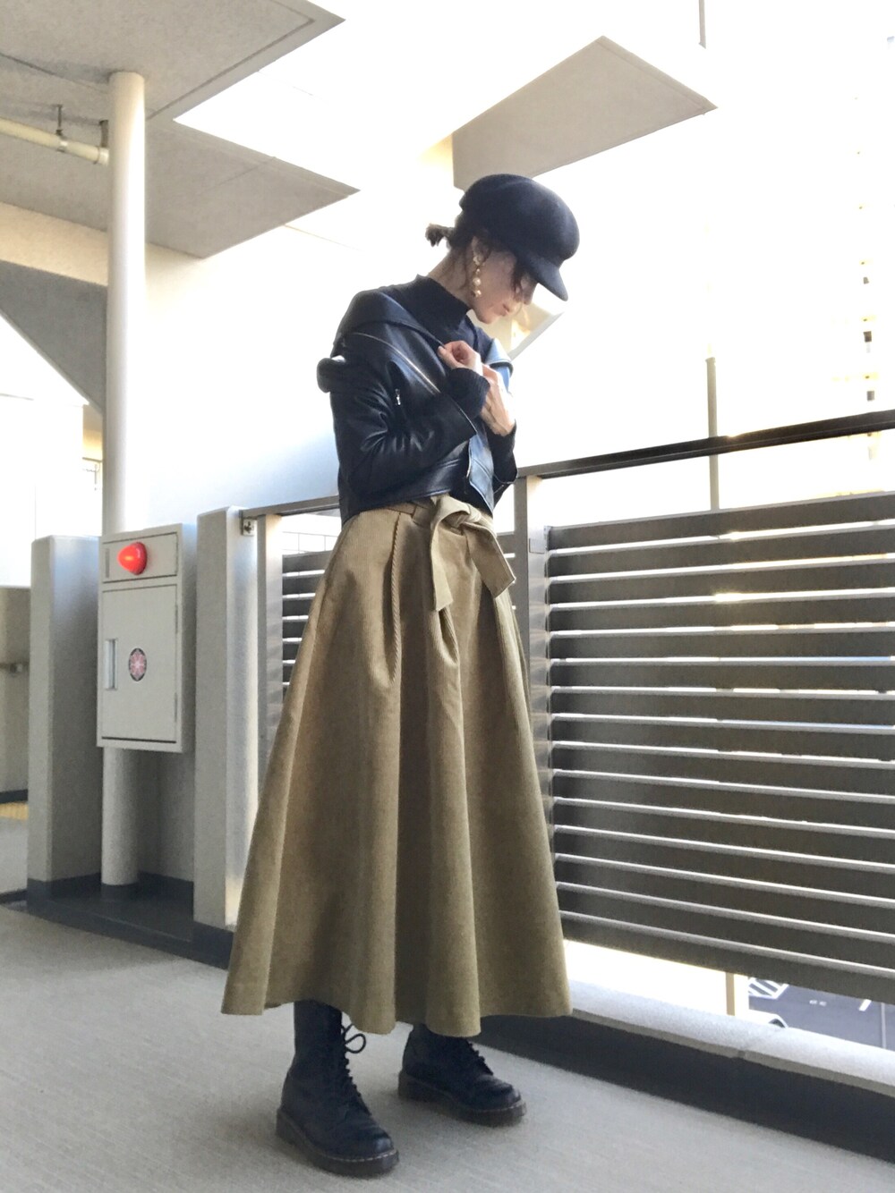 マーチンと合わせて、程よいカジュアル感
