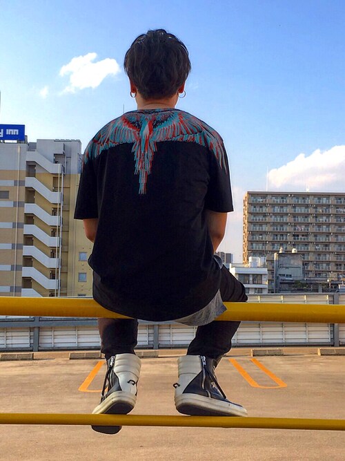 いぶき is wearing MARCELO BURLON "MARCELO BURLON 『ANTOFALLA』Tシャツ"