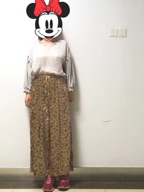しあわせ is wearing JEANASIS "イソザイタックプルオーバー/770627"