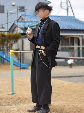 YUKIYA is wearing ZOZO "ZOZOHEAT 長袖クルーネック(パターンオーダー)/ブラック[MEN]"