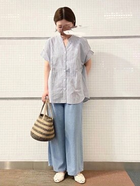SM2 olohuone 草加ヴァリエ｜AKIRA使用「Lugnoncure（綿ヘンプスキッパーシャツ）」的時尚穿搭