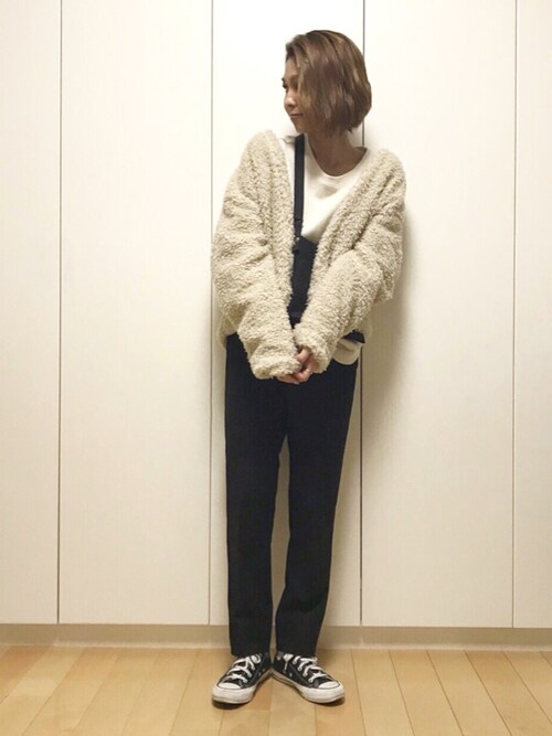 mana is wearing MOUSSY "JUST WAIST SLIM PT"