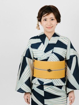 KIMONO MODERN｜YUKI使用「KIMONO MODERN（浴衣ー神楽kagura-BLUE）」的時尚穿搭