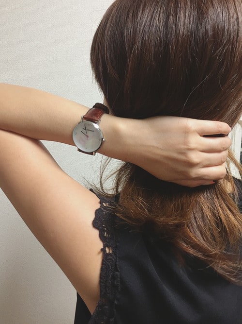 SiNCERE STORE!hitomiさんの腕時計「〈ALLY DENOVO/アリーデノヴォ〉Gaia Pearl/ガイアパール(ALLY DENOVO|アリーデノヴォ)」を使ったコーディネート