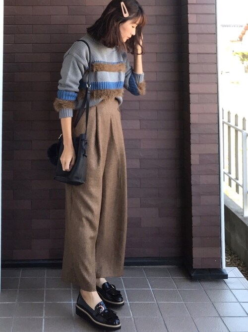mayu is wearing LIPSTAR "フェザーヤーンボーダーニット"