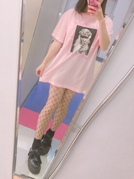 ♡ chihiro ♡使用「Candy Stripper（ALONENESS CANDY TEE）」的時尚穿搭
