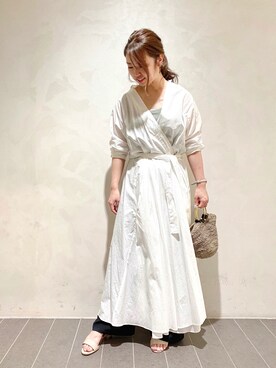 コレックス大阪髙島屋店｜hazuki使用「qualite（コットンカシュクールロングシャツドレス）」的時尚穿搭