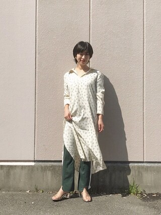Yoshida Aoi使用「Kastane（花柄プリントロングワンピース）」的時尚穿搭