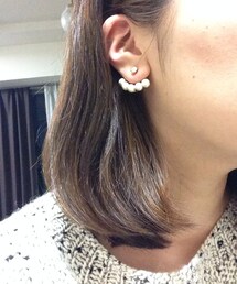 コットンパールがこぼれ落ちるピアスMe+Herという名前でハンドメイドアクセサリーを作っています。(ピアス（片耳用）)