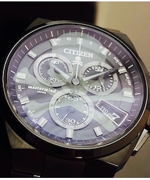 mastermind JAPAN | 2013年告別前夕所推出的Citizen X mastermind Japan聯名限量錶款BY0045-58F,以星辰表目前當紅的BY0074-50E為基礎,將mastermind Japan的骷髏圖案注入其中,包括錶面、錶冠、錶帶扣、錶背蓋,甚至在鏡面玻璃上也飾有那經典的骷髏圖案。呼應mmJ的街頭奢華氣質。是星辰表目前市面上的旗艦作品。(アナログ腕時計)