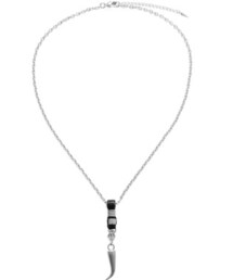 Black Triangle Design | ネックレス