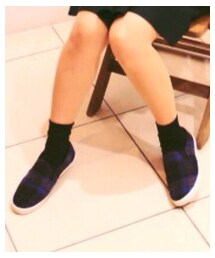 ZURI | ブルーのチェック柄スリッポン(モカシン/デッキシューズ)