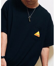 atmos | 胸のマークは△に⚡️とデンジャー！の文字(Tシャツ/カットソー)