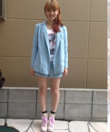 TWNROOM | TWINROOM ジャケット と ショートパンツのセットアップ
CECIL MC BEE Tシャツ
tutuanna 靴下
CONVERSE ヒールスニーカー(その他アウター)